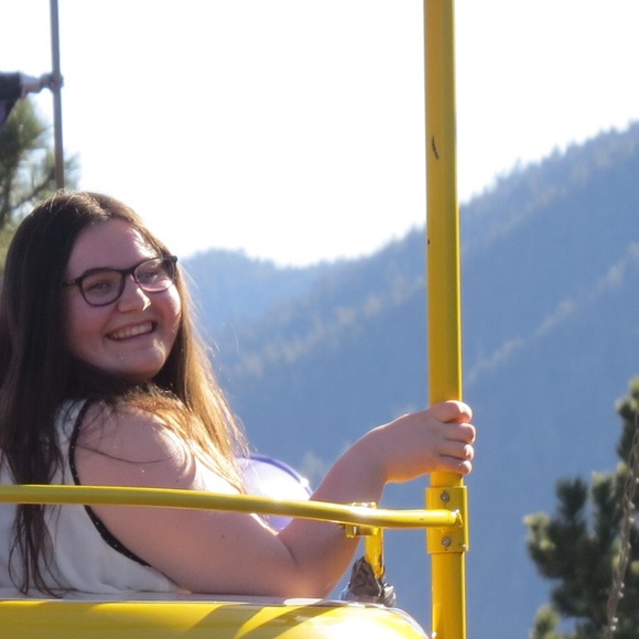 Meet your Posher, Juliah - Picture 5 of 9